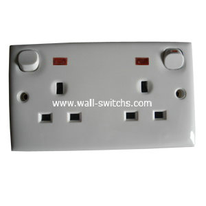 double 13A-3pin shuttered   socket+switch with neon