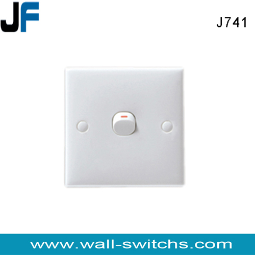 J741 1 gang 1/2 way wall switch
