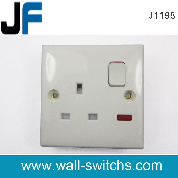 J1198 13A switched socket with neon the United Arab Emirates PC white colour switch socket with neon