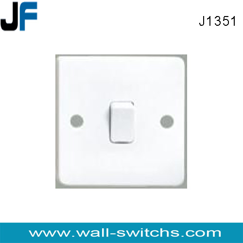 J1351 1gang switch white colour Nigeria bakelite 1 gang wall switch